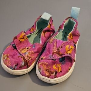 Toms Vibrant Pink Animal Pattern Baby Shoes